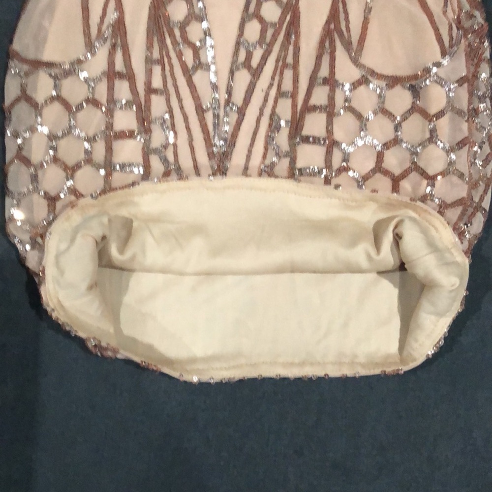 Windsor Glamour Dress - Picture 14 of 16